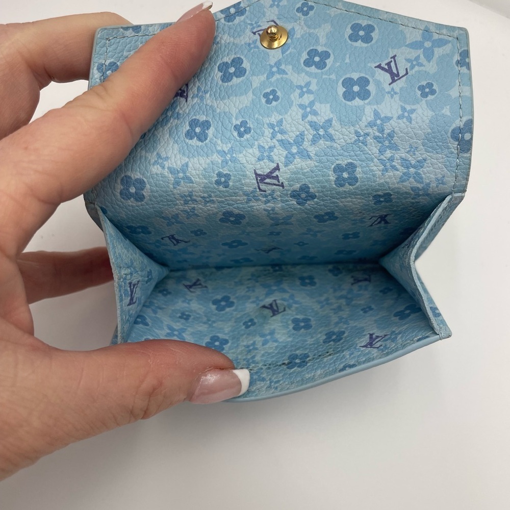 Louis Vuitton rare lock Light mini Blue Wallet - Picture 12 of 16